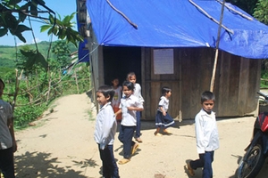 Dân chạy tán loạn vì động đất lớn ở Bắc Trà My