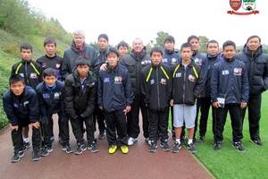 HLV Arsene Wenger triệu tập 4 cầu thủ Học viện HAGL sang Arsenal