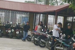 Bất bình phí gửi xe “cắt cổ” ở TAND huyện Đông Anh