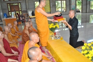 Trần tình của "nhà sư khóa môi Mr Đàm" đã hoàn tục