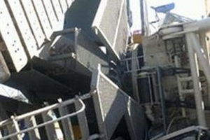 Sập cần cẩu ở Vũng Tàu, 3 người tử vong tại chỗ