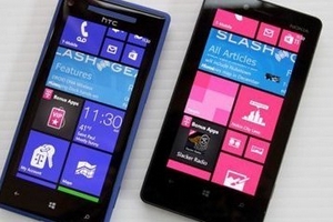 Microsoft điều tra WP8 lỗi pin và tự khởi động