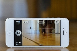 Samsung muốn cấm bán iPhone tại Mỹ