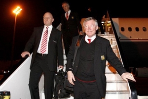 Tiết lộ: Sir Alex từng “tuồn lậu” hàng vào Anh