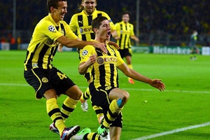 02h45 ngày 22/11, Ajax - Dortmund: “Vàng-Đen” sẽ đi tiếp?