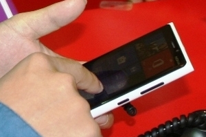 Dùng thiết bị "sạch" để phòng vệ hiểm họa từ hacker