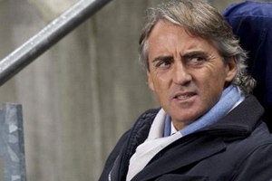 Mancini thừa nhận giới chủ Man City thất vọng vì đội bóng bị loại