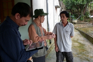 Bức xúc thì nói vậy chứ huyện Bắc Trà My vẫn tiếp các đoàn