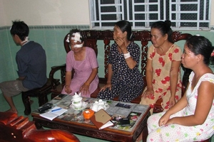 Tưới xăng đốt nhà hàng xóm vì nghi trộm ba ba