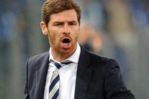 CĐV Lazio ca hát nhục mạ Tottenham