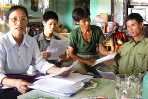 Xã bắt dân đóng góp 20 khoản phí: Biết sai vẫn làm