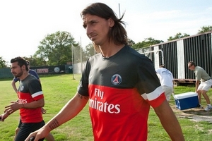 Ibrahimovic ngang tầm Messi, Ronaldo