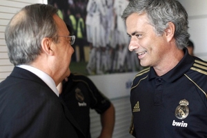 Chuyện Real: "Bố già" Perez đang ép Mourinho từ chức?