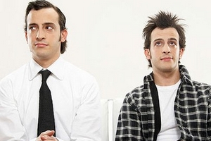 Khác biệt như sinh đôi cùng trứng