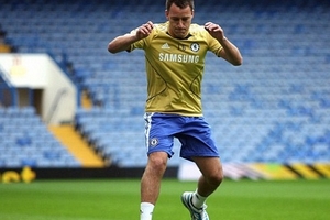 John Terry công khai chống đối Benitez?