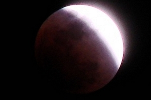 VN có thể xem trọn nguyệt thực nửa tối vào 28/11