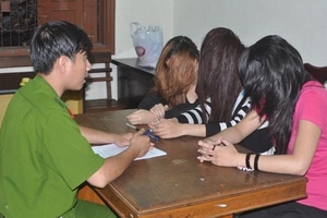 Cả nước có 30.000 người bán dâm