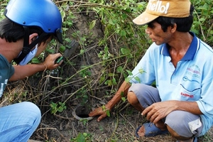 Cuộc truy bắt kẻ đào trộm mồ mả thu bạc tỷ