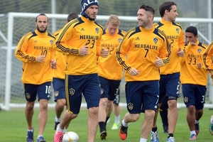 "Sợ" Raul, Becks không dám đòi áo số 7 ở Real