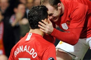Ronaldo: “Đầu tàu” hay điểm yếu của đội?