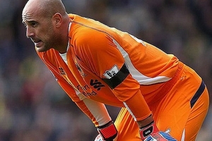Liverpool cho phép Reina tới Arsenal trong tháng Một