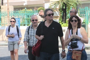 Thu thuế du lịch đối với khách nước ngoài?