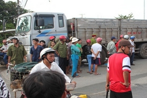 Nữ sinh lớp 10 chết thảm vì bị xe cán, tài xế bỏ trốn