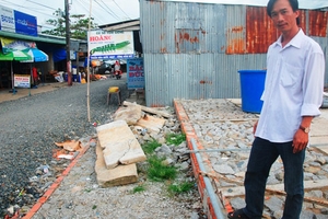 Con rể cất nhà, cha vợ bị đề nghị kiểm điểm !