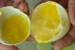 Đổ xô ăn trứng ung vì sung hơn... Viagra?!