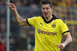 Juventus định phá đám thương vụ "bom tấn" của M.U