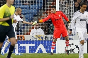 Real dậy sóng vì băng thủ quân?