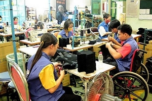 Tăng lương tối thiểu trong DN từ 1/1/2013