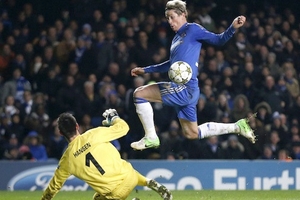 Cú đúp cũng không cứu giúp được Torres