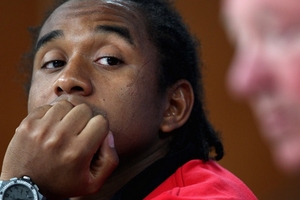 Anderson “ngồi chơi xơi thuốc” hết năm