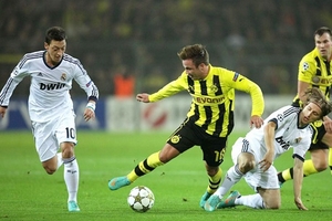 Chuyển nhượng Bernabeu: 200 triệu euro cho người kế nhiệm Mourinho