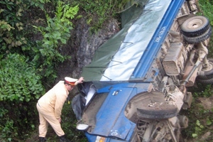 Tai nạn ôtô liên hoàn, 5 người chết