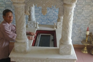 Bộ xương 200 năm cứ rỉ máu là cứu người?