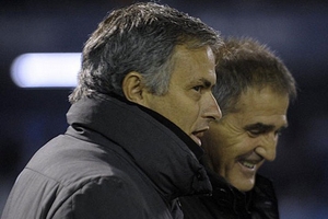 Jose Mourinho tố bị “phản”