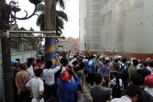 Cháy lớn tại trung tâm thương mại BMC Plaza Hà Tĩnh