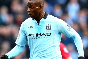 Mario Balotelli chấp nhận “thương đau”