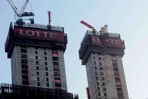 Cần cẩu gẫy tại tòa nhà Lotte, 3 công nhân nhập viện