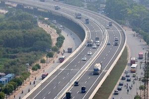 Đặt cược “ghế” tổng giám đốc làm đường trên cao