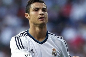 Ancelotti không tin PSG có thể mua Ronaldo