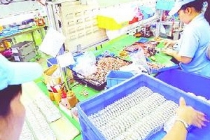 Công nhân chỉ mong có việc làm đến Tết