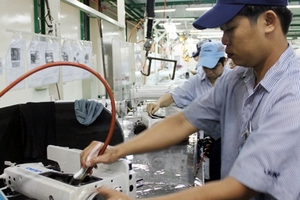 Khi địa phương cùng đua nhau làm kinh tế...