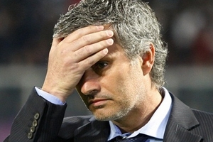Năm mới của Mourinho: Chết chìm trong nỗi cô đơn?