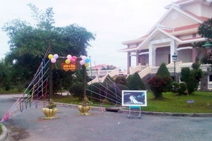 Đãi tiệc cưới tại khu di tích, bí thư xã nhận "ý thức kém"