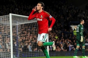 "Chỉ Barca hay Real mới quyến rũ được Michu"