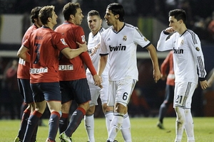 Real Madrid hòa thất vọng, Mourinho vẫn hài lòng