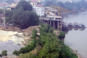 Quái như... “cát tặc”: Phải mạnh tay dẹp bỏ